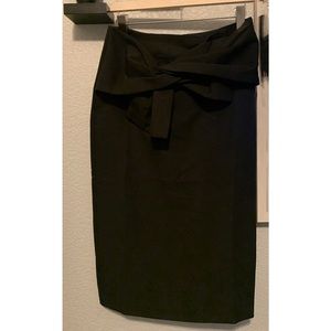 Knot bow pencil skirt